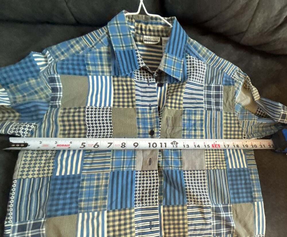 Cabin Creek Petite Women's Long Sleeve Patchwork Pattern Button Down Shirt - Picture 4 of 5